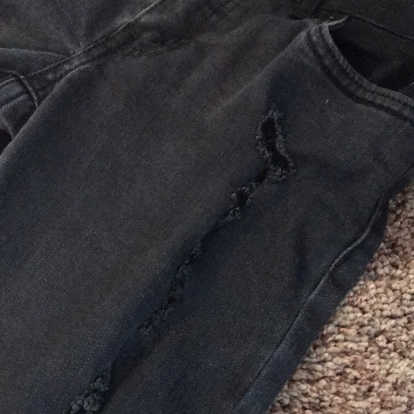 Black Levi Jeans - Slightly Ripped - Picture 2 of 5